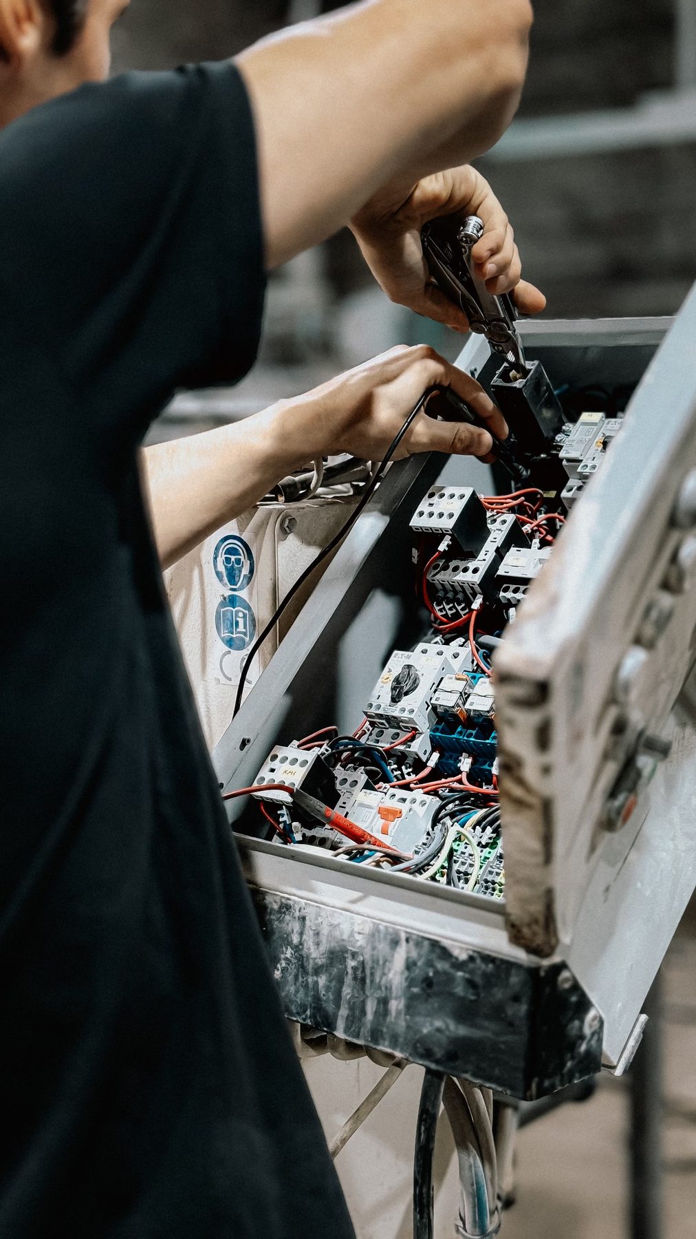 5 Signs Your Inverter Needs Servicing